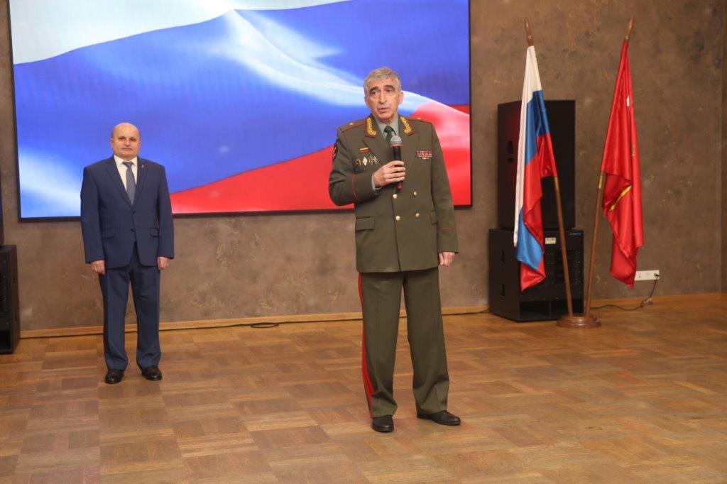 26 июня 2026 года в СПб ГБУ &laquo;Дом молодежи &laquo;Форпост&raquo; состоялась торжественная отправка граждан РФ, проживающих на территории Выборгского района Санкт-Петербурга на военную службу в Вооруженные силы Российской Федерации.